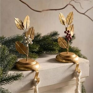 Anthropologie Terrain Holly White Berries Christmas Stocking Holder Set of 2 NWT